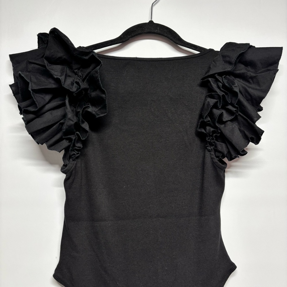 ✨Zara Ruffle Sleeve Bodysuit Black Size L - Picture 5 of 13